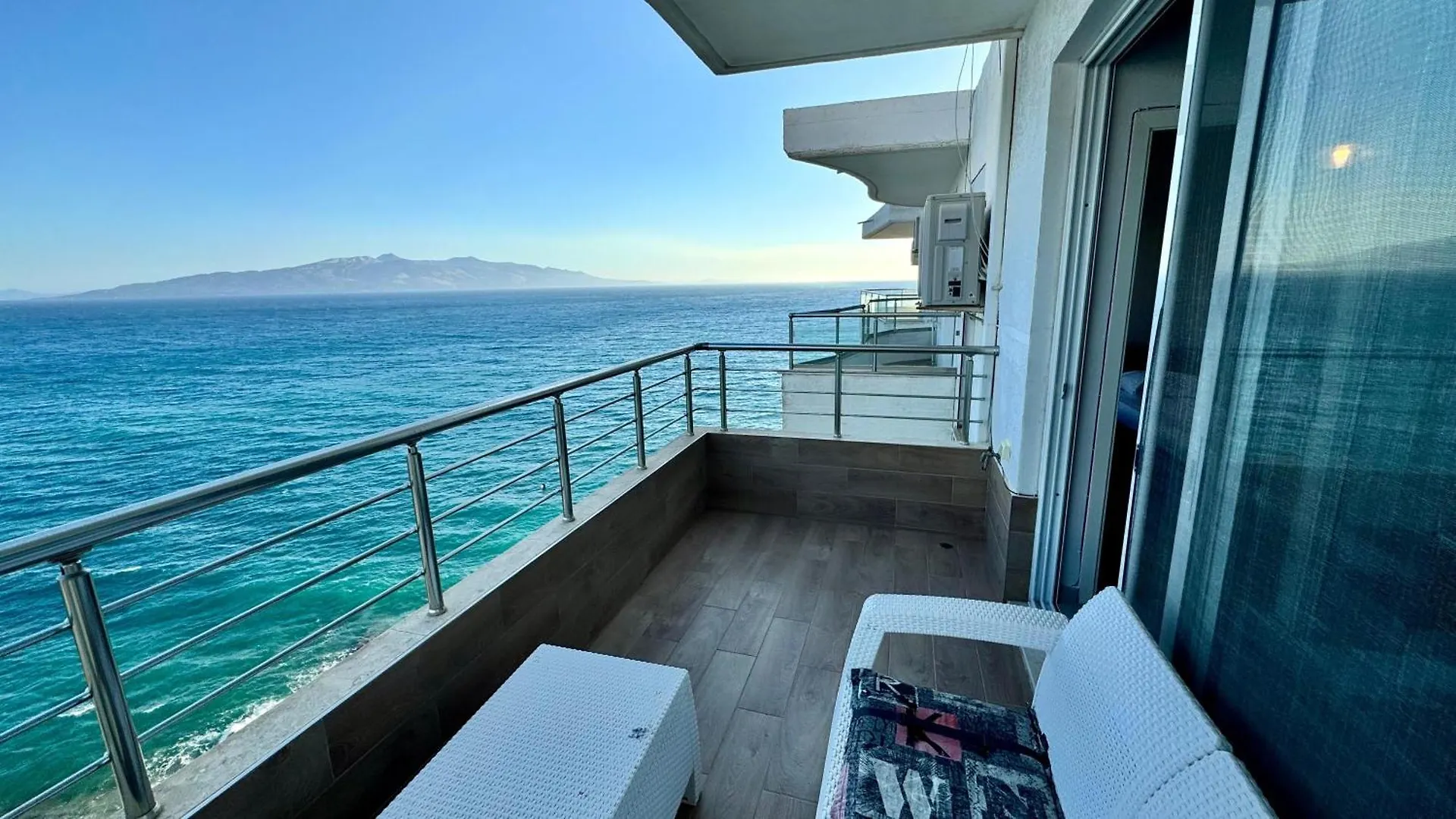 Sunset Breath Taking View Apartment Sarande