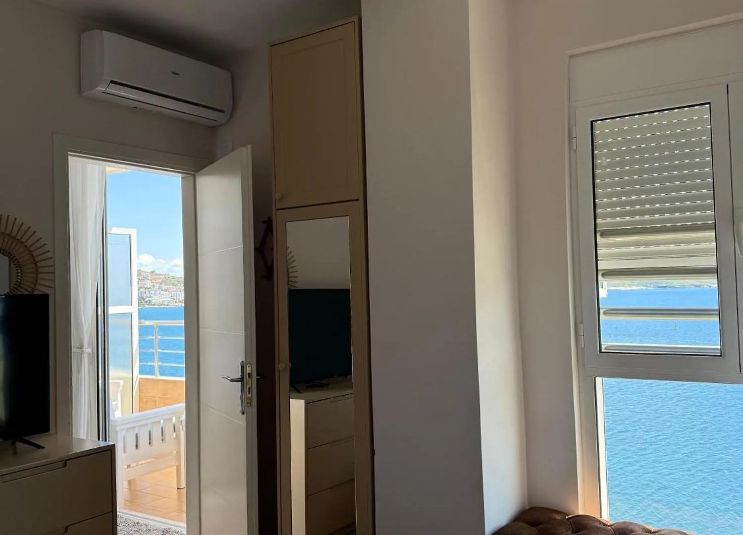 Sunset Breath Taking View Apartment Саранда